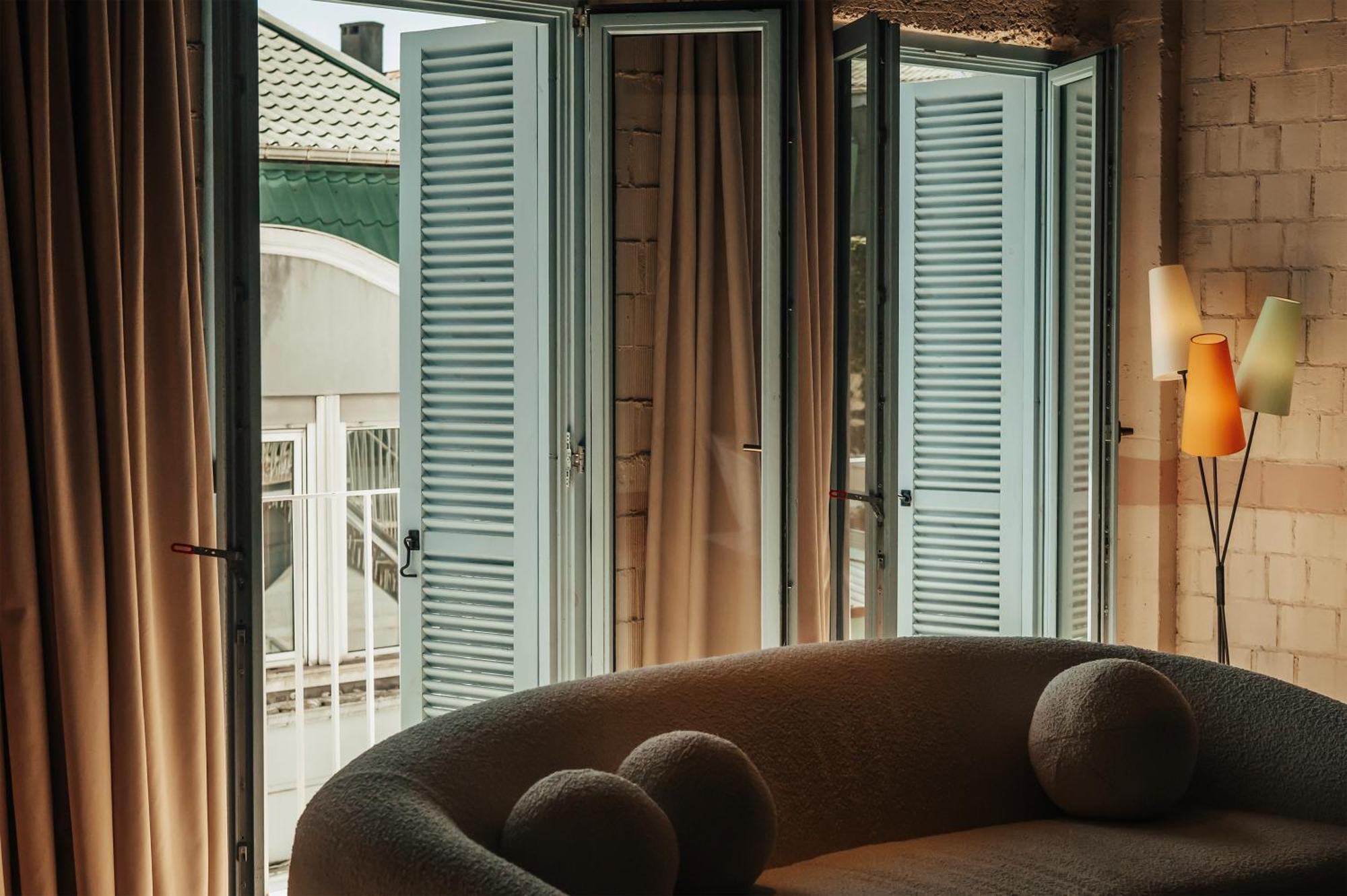 Rooms Hotel Batumi Luaran gambar
